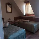 Berki Vendéglő és 3*