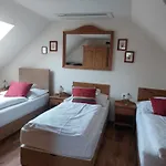 Hotel Berki Vendeglo Es