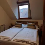Hotel Berki Vendeglo Es