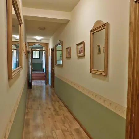 Berki Vendeglo Es Hotel