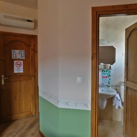 Hotel Berki Vendeglo Es Kormend