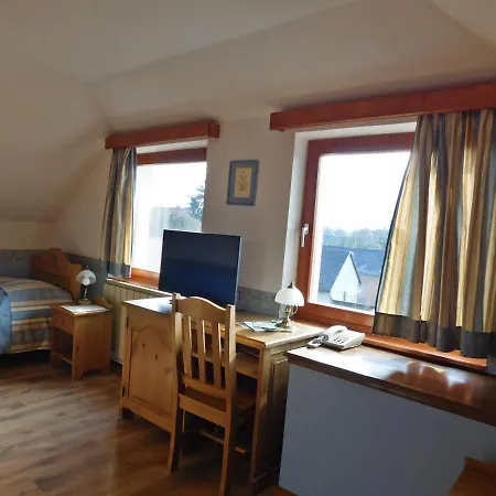Hotel Berki Vendéglő és 3*