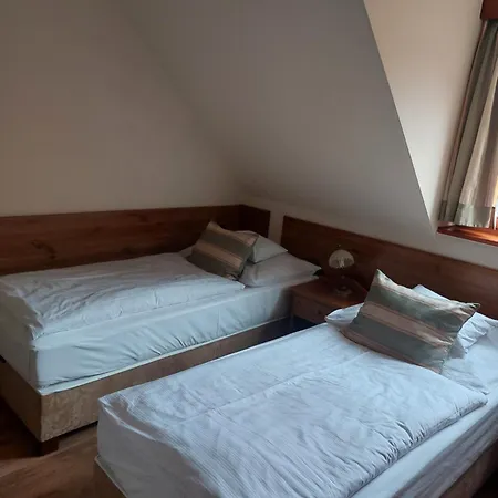Berki Vendeglo Es Hotel