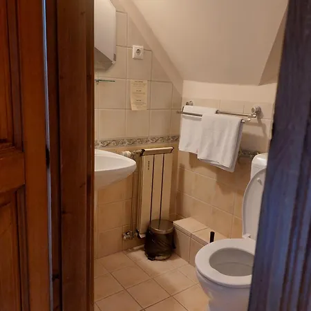 Berki Vendeglo Es Hotel