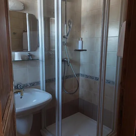 Hotel Berki Vendeglo Es 3*