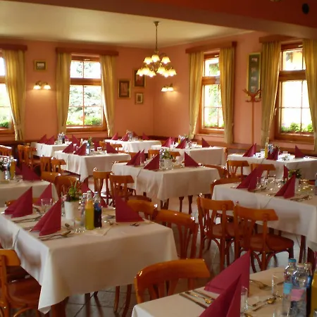 Berki Vendeglo Es Hotel