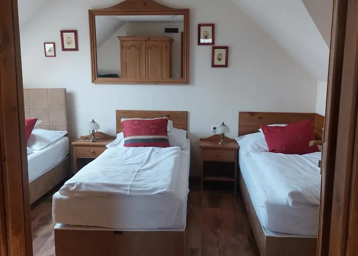 Hotel Berki Vendeglo Es