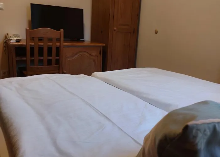 Otel Berki Vendeglo Es